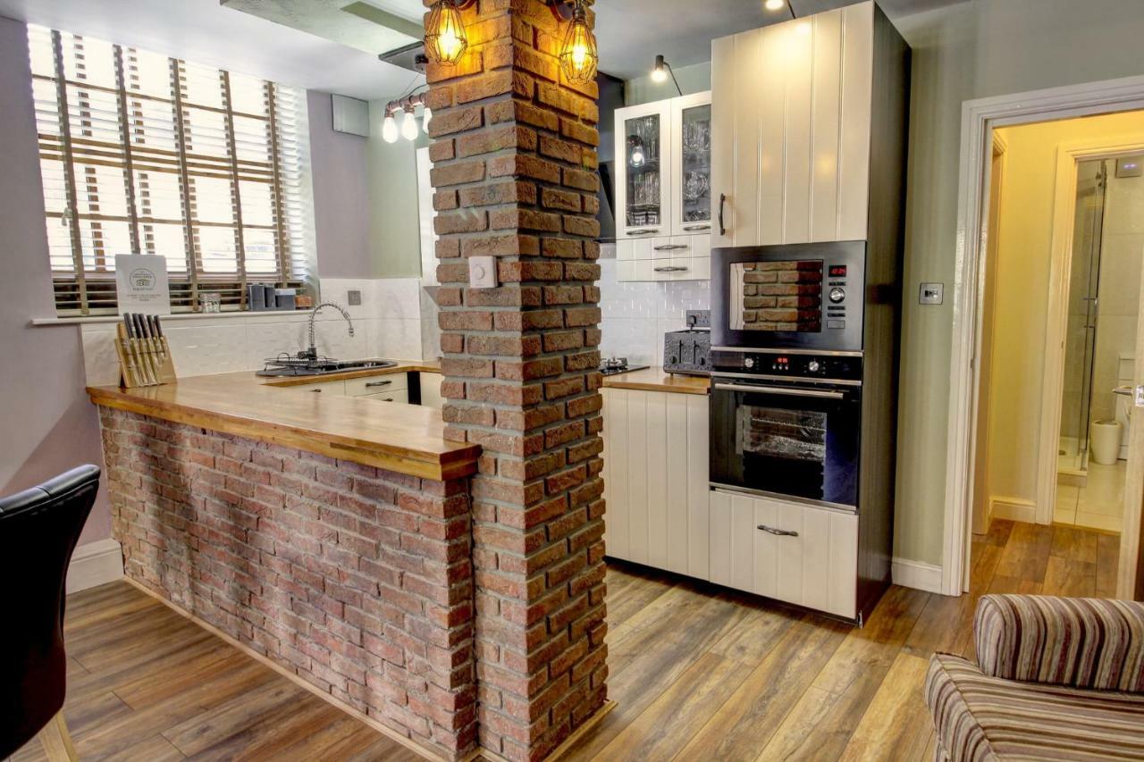 The Old Joiner'S Shop Apartment วิทบี ภายนอก รูปภาพ